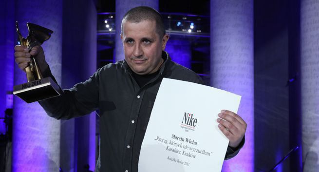 Marcin Wicha laureatem Nagrody Nike 2018 za „Rzeczy, których nie wyrzuciłem”