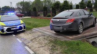 Pińczów: Zatrzymał się do kontroli ponad sto metrów dalej, wyskoczył z auta i zaczął uciekać. Był po amfetaminie