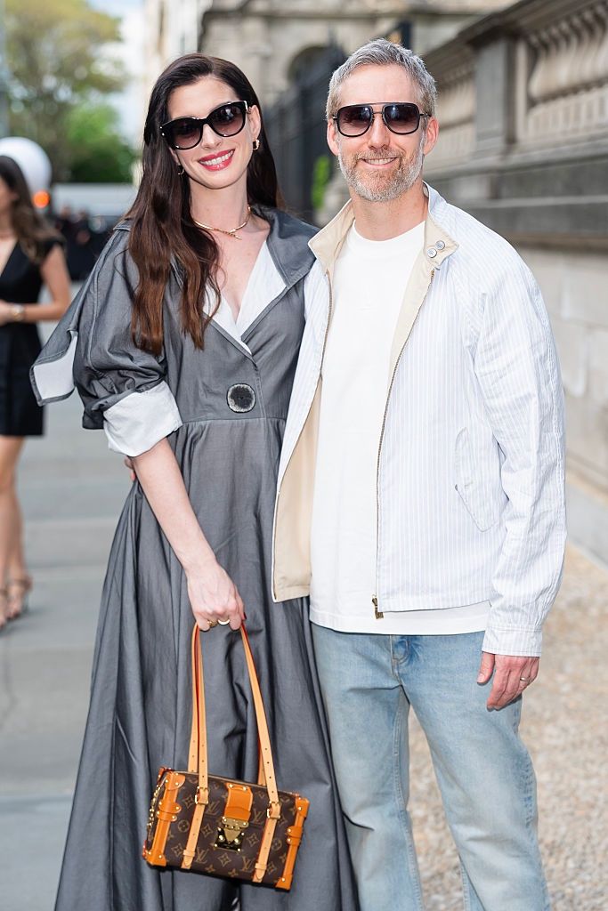 Anne Hathaway i Adam Shulman