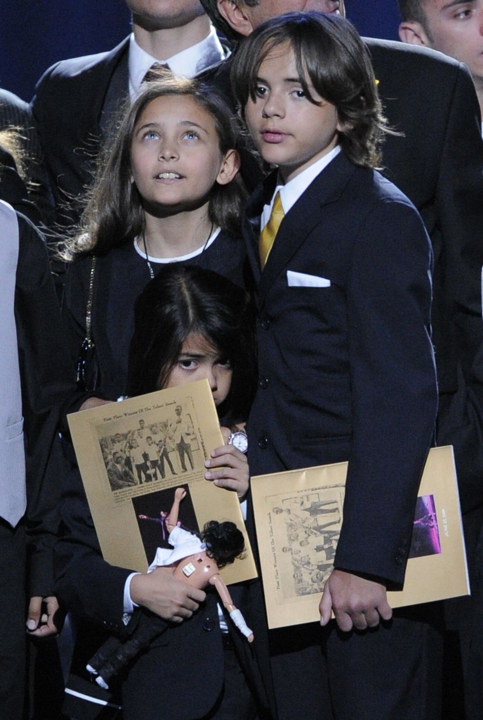 Paris Jackson z braćmi