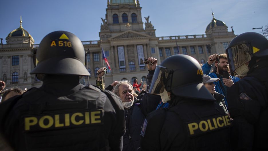 Koronawirus w Czechach. Protesty przeciwko obostrzeniom
