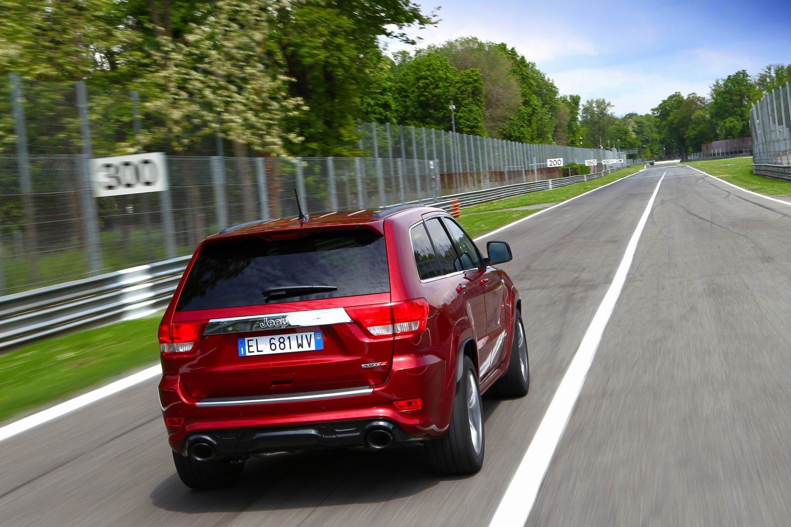 Jeep Grand Cherokee SRT