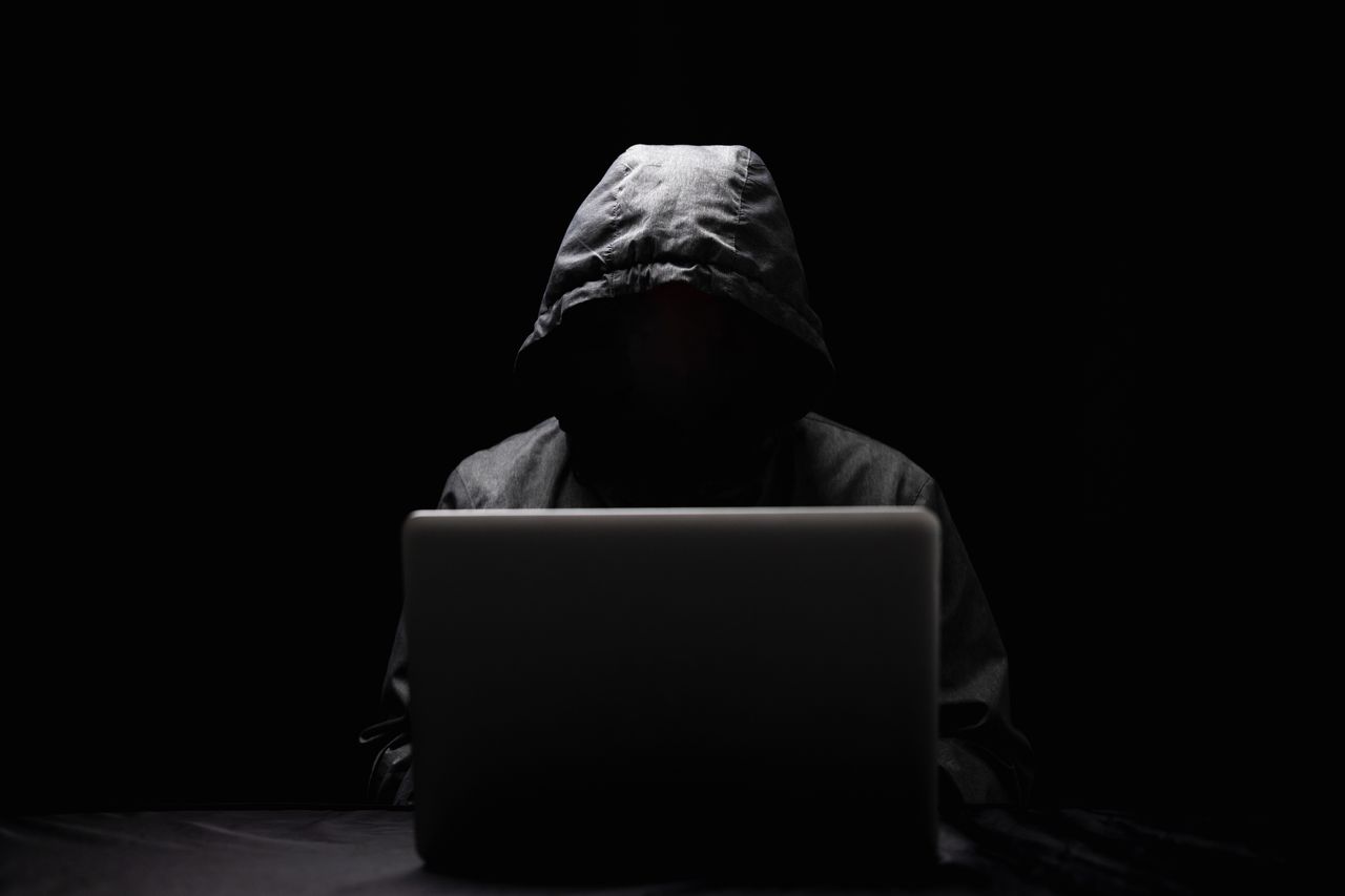 Oszuści podszywają się pod popularny program do kompresji plików. Zwracajcie uwagę na domenę stron, które odwiedzacie