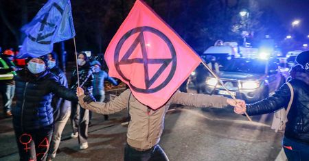 Policja twierdzi, że udaremniła próbę zablokowania Warszawy
