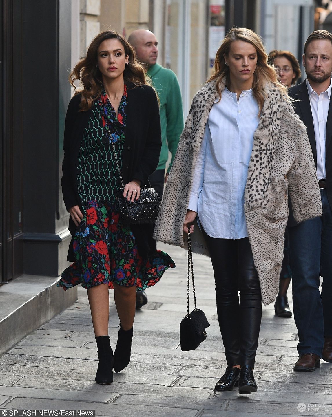 Jessica Alba w ubraniach z kolekcji Kenzo x H&M