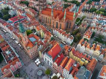 Miliony z opłat. Trzy polskie miasta pokazują rachunek po sezonie