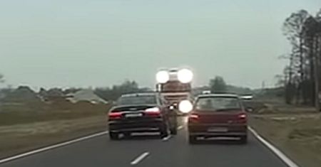 Na czołówkę z TIR-em. Wstrząsające nagranie z wideorejestratora
