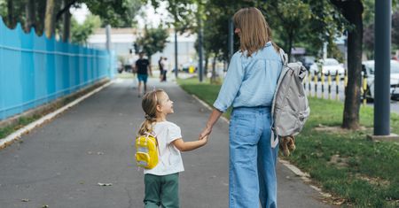 Krzyżówka dla rodziców. Co wiesz o spacerze z dzieckiem?