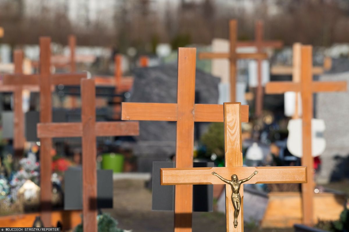 Tragedia na cmentarzu. Nie żyje malutkie dziecko 