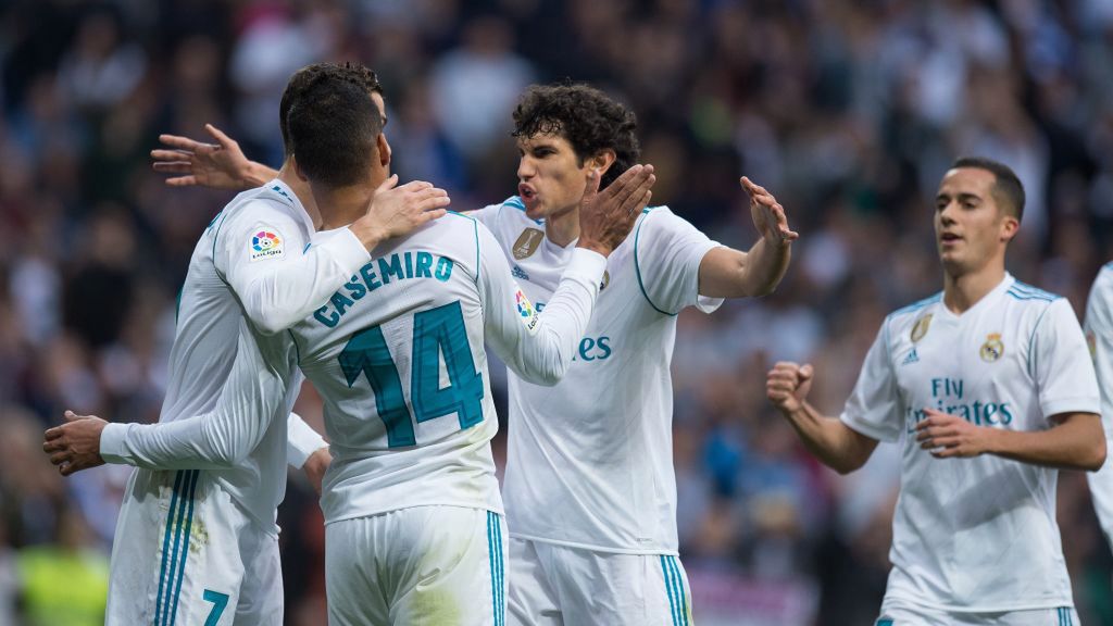 piłkarze Realu Madryt cieszą się ze zdobycia gola