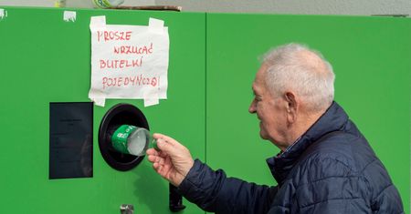 Polacy dorabiają przy recyklomatach. Co na to skarbówka?