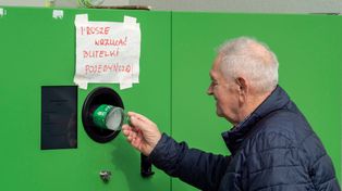 Polacy dorabiają przy recyklomatach. Co na to skarbówka?