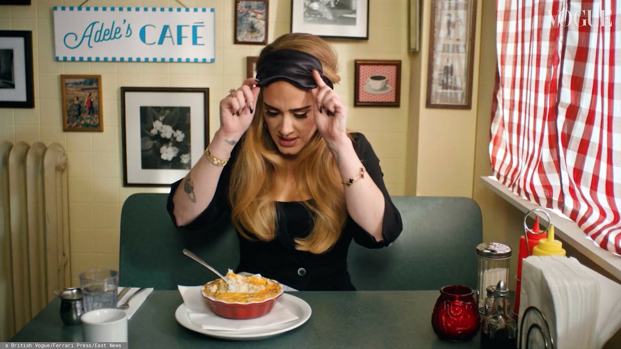 Adele podczas "testu smaków" Vogue'a