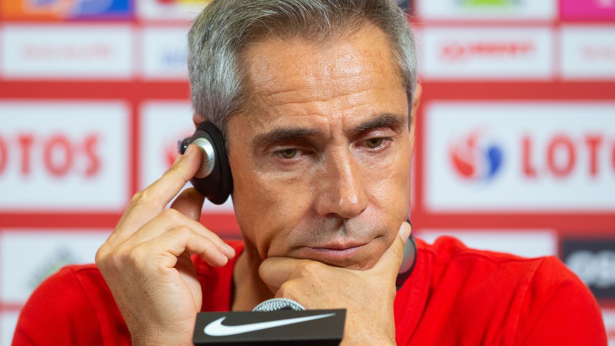 Polish head coach Paulo Sousa during the press conference before World Cup 2022 qualifiers match between Poland v Albania, in Warsaw, Poland, on August 30, 2021 (Photo by Foto Olimpik/NurPhoto via Getty Images)