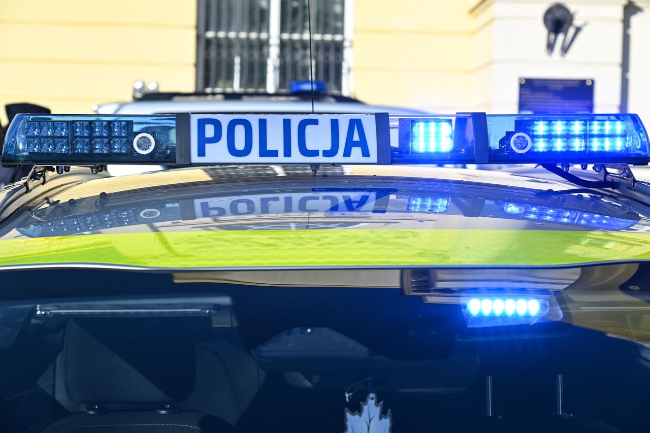 Chwile grozy na komendzie. 26-latek groził nożem policjantom. Zdj. poglądowe