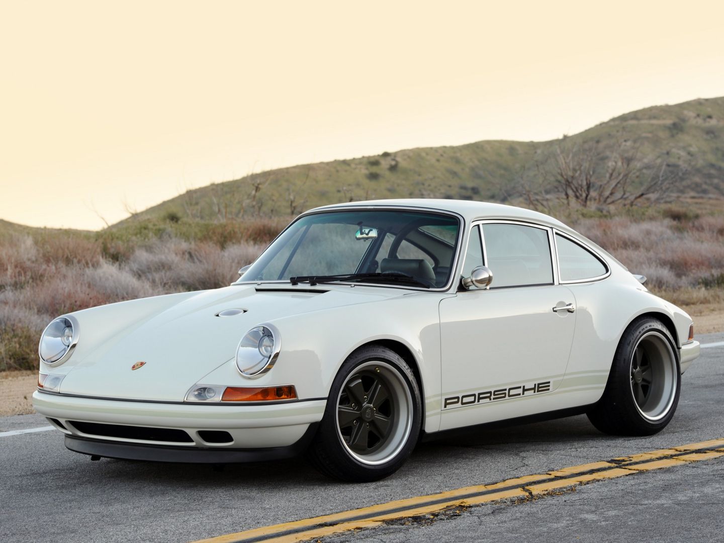 Singer Porsche 911 - król współczesnych klasyków 51