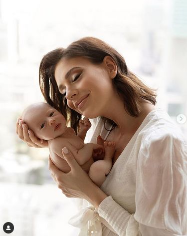 Klaudia Halejcio z córką