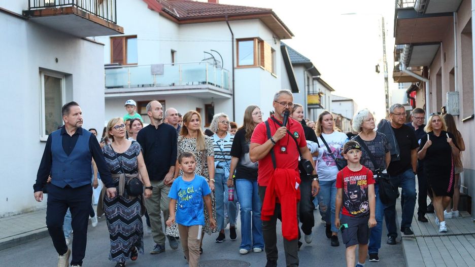 Tak wyglądało XVII Nocne Zwiedzanie Zabytków Chęcin pod hasłem &#34;Chęciny w blasku Księżyca - nocne odkrywanie 700-letnich tajemnic&#34;