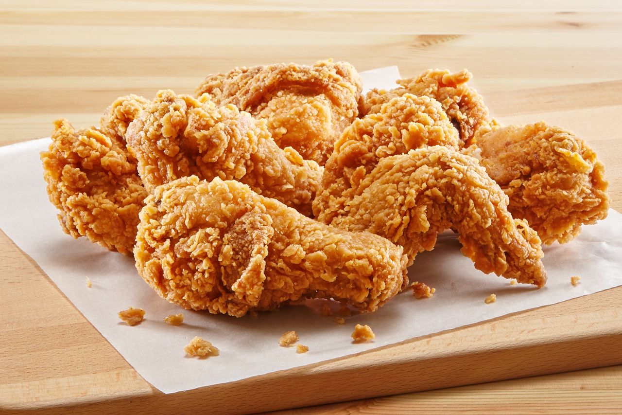 Recipe for winning wings: Fry or bake for a perfect crunch