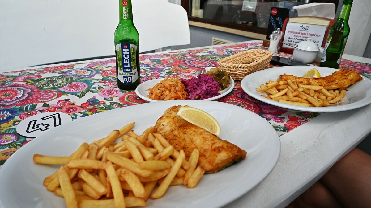 Trzeba się najeść, bo kolejny posiłek dopiero jutro rano”. Turyści żartują o drożyźnie nad Bałtykiem