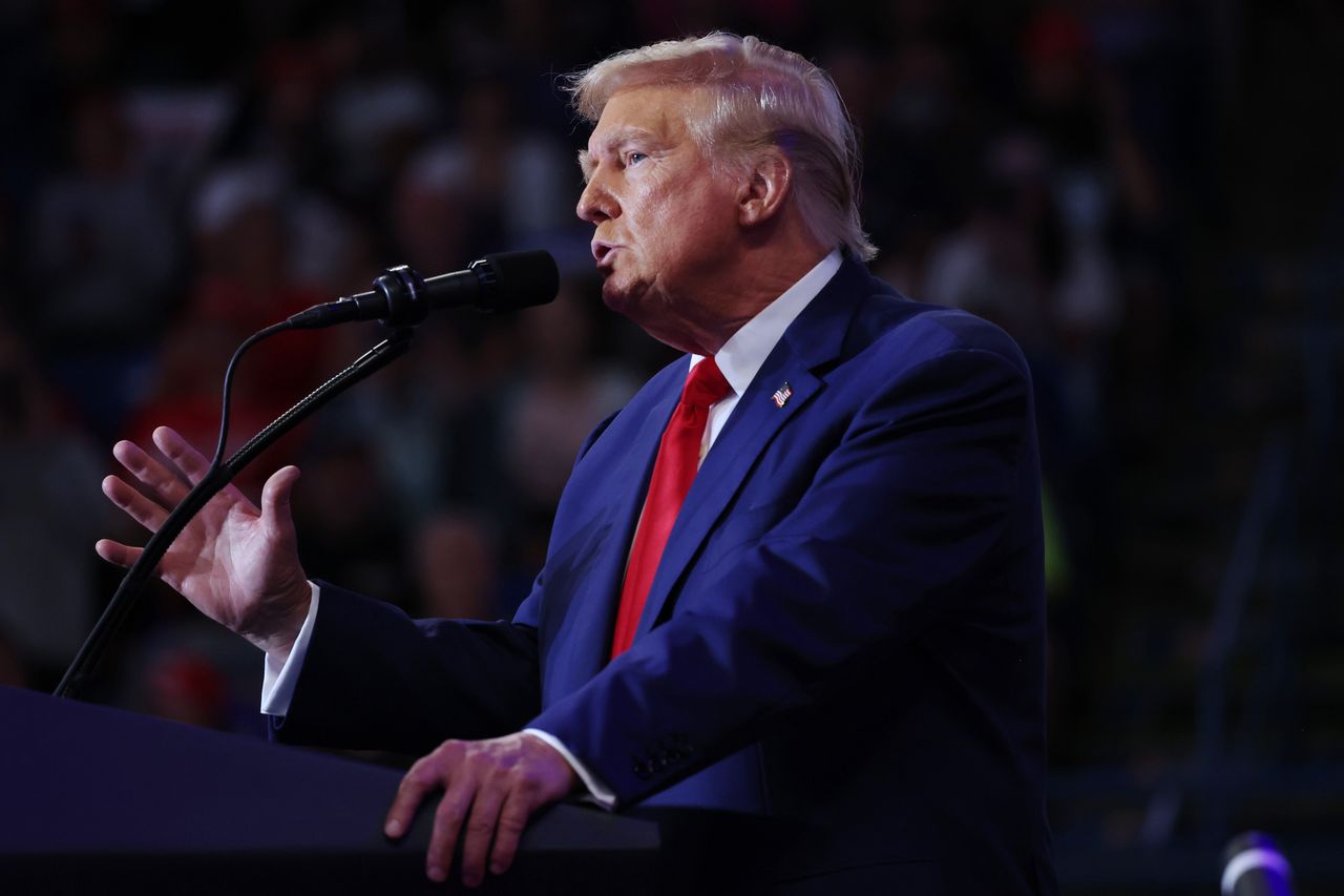 Donald Trump criticizes the economic proposals of Kamala Harris