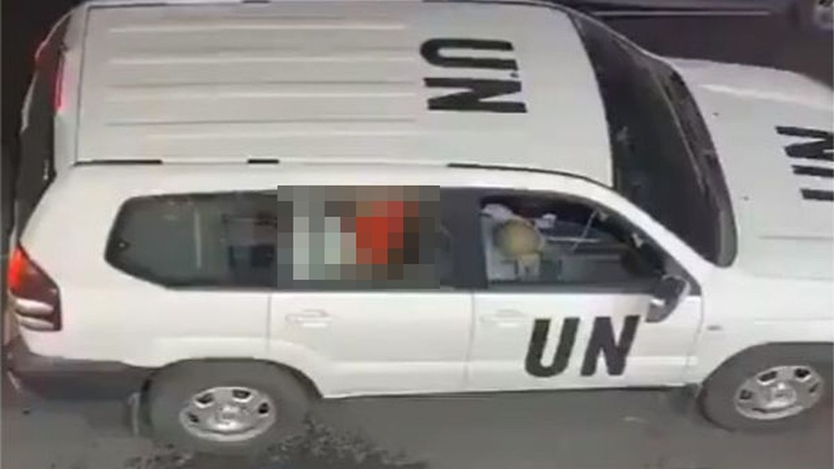 Para w samochodzie ONZ.