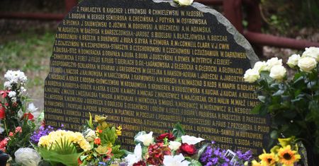 Warszawa. 33. rocznica katastrofy samolotu w Lesie Kabackim