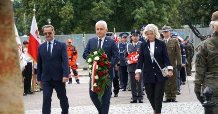 Piła pamięta o 1 września. Uroczystości na placu Zwycięstwa