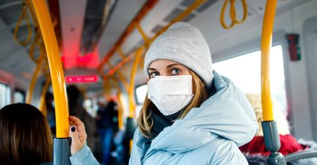 Ogłoszenie rządu. Lepiej przeczytaj, zanim pojedziesz autobusem lub tramwajem
