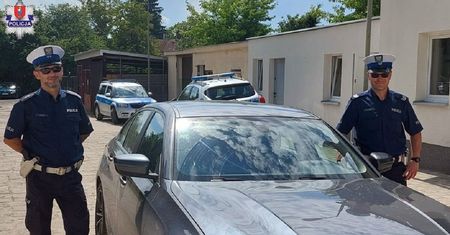 Policyjna eskorta ratuje życie chorego dziecka