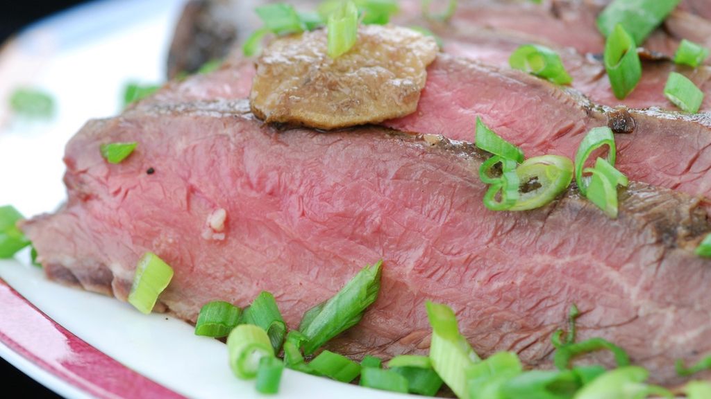 Opiekane steki z łaty wołowej (samo mięso, III klasa mięsa)