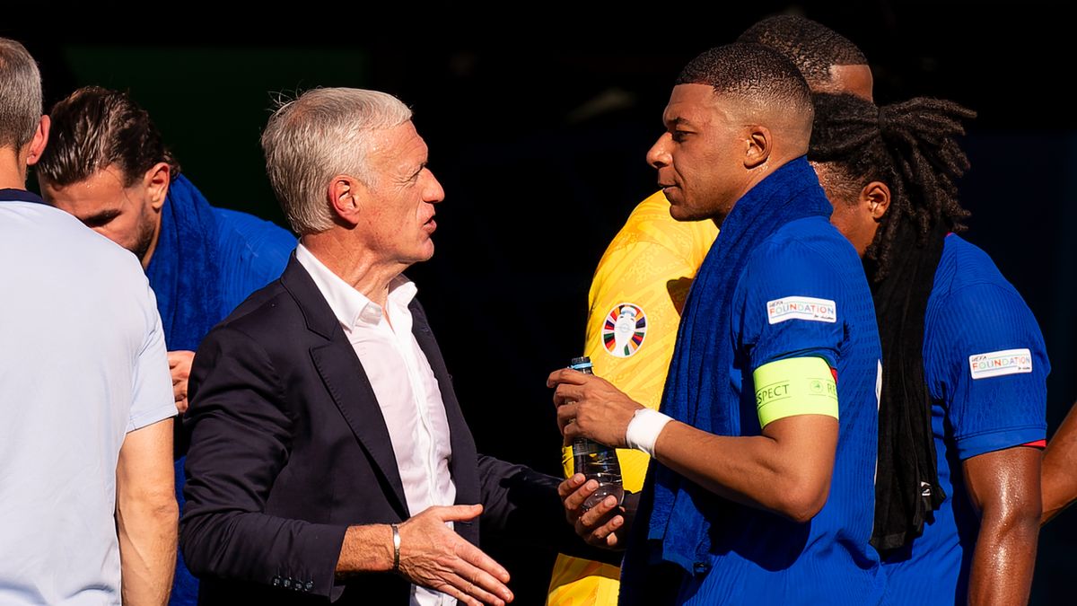 Getty Images / BSR Agency / Na zdjęciu: Didier Deschamps i Kylian Mbappe