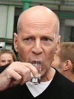 Bruce Willis bawi już w Polsce. FOTO!