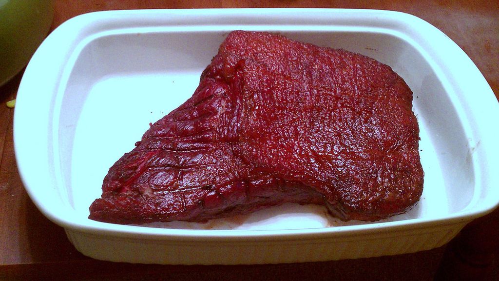 Surowy mostek wołowy (mięso i tłuszcz, II klasa mięsa)