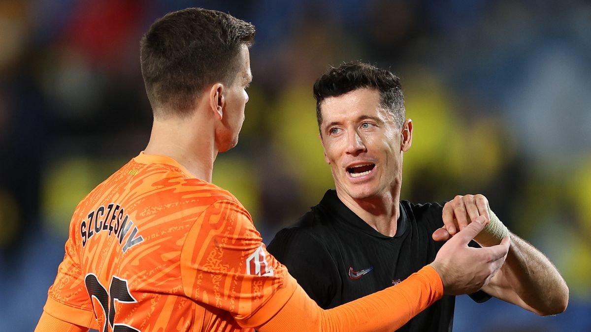 Getty Images / Robert Lewandowski i Wojciech Szczęsny po meczu z Las Palmas