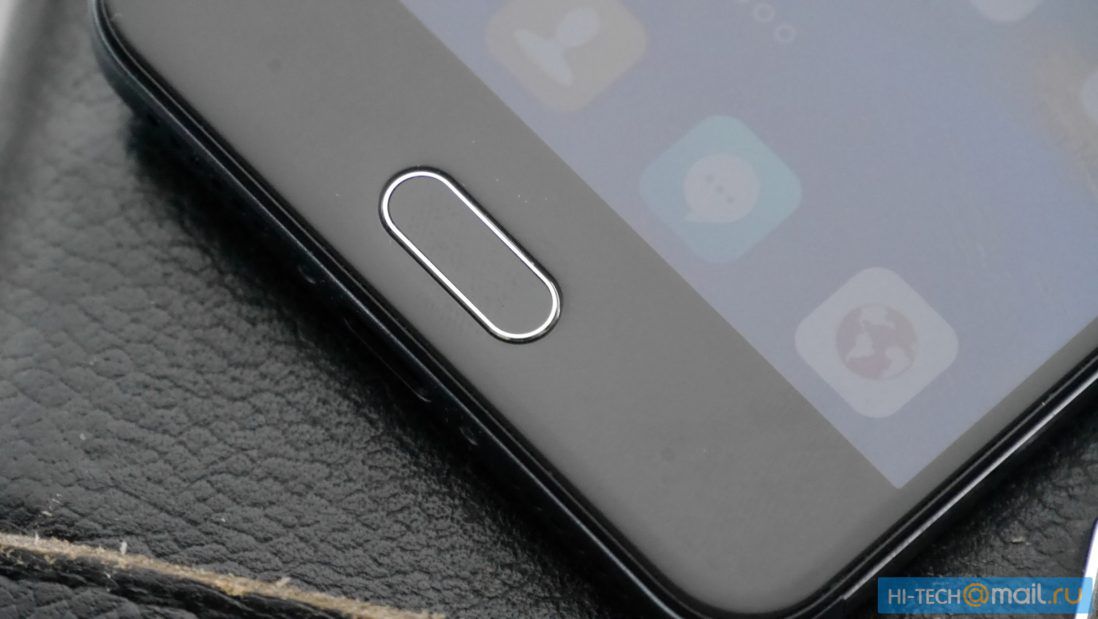 ZTE Blade V8 w pełnej krasie. Ma podwójny aparat 4