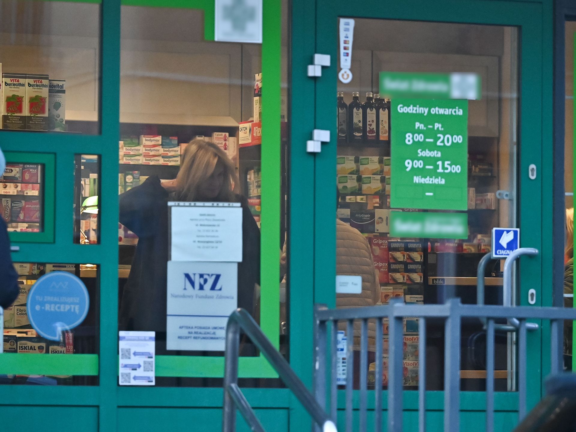 Grażyna Torbicka parkuje na zakazie