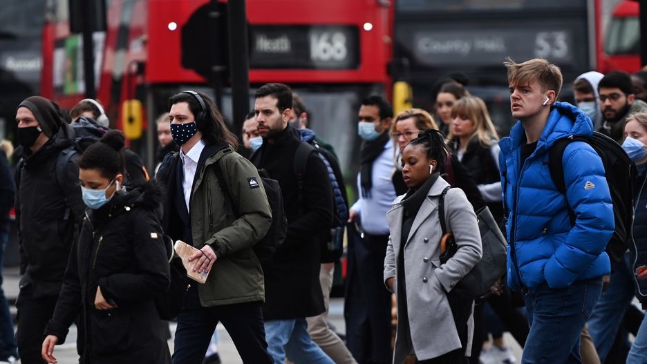 Brytyjczycy zbiednieli. Firmy będą teraz dawać większe podwyżki? 