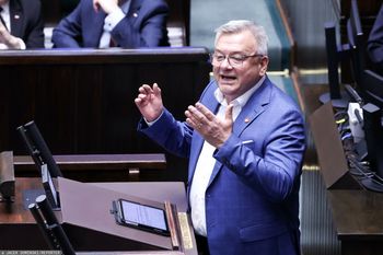 Poseł KO nie przeprosi za KPO. Uderzył w Polskę 2050