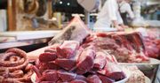 Mięso znów pod lupą IJHARS. Co naprawdę trafia na sklepowe półki?