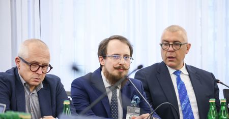 "Prokuratura wiedziała od miesięcy". W KO mówią o "grze Giertycha". Bodnar na celowniku