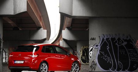 Citroën C4 2,0 HDI Exclusive - francuska fascynacja [test autokult.pl]