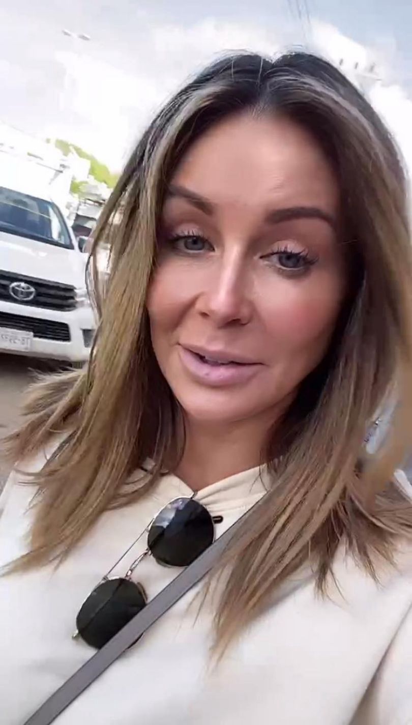 Małgorzata Rozenek i Radosław Majdan organizują się w Meksyku i buszują po sklepie z pamiątkami