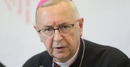 Arcybiskup Gądecki o serialach Netfliksa: promują homoseksualizm, hedonizm i rozwiązłość