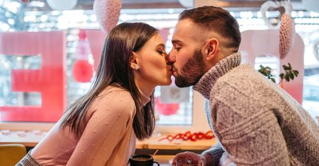 Nie każdy kocha tak samo. Oto języki miłości w kulturach świata