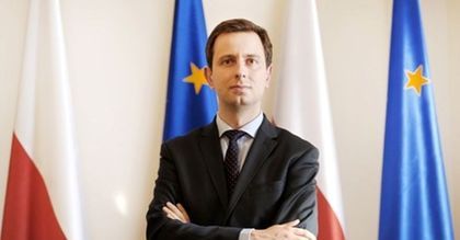 Starsi zabierają młodym pracę? Kosiniak-Kamysz przywołuje badania OECD