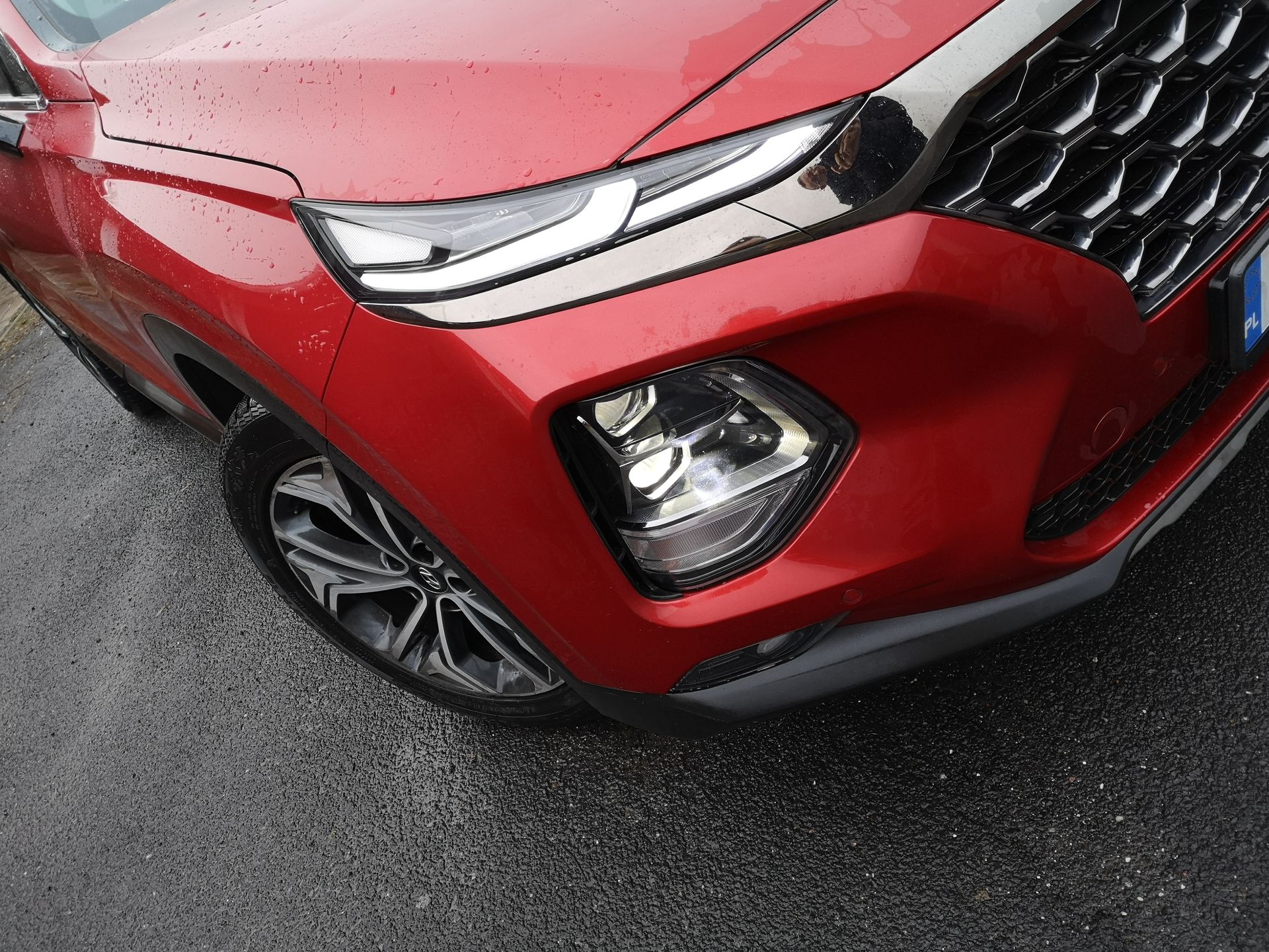 Hyundai Santa Fe: Wirtualne lusterka i systemy prorodzinne CalmTech 6