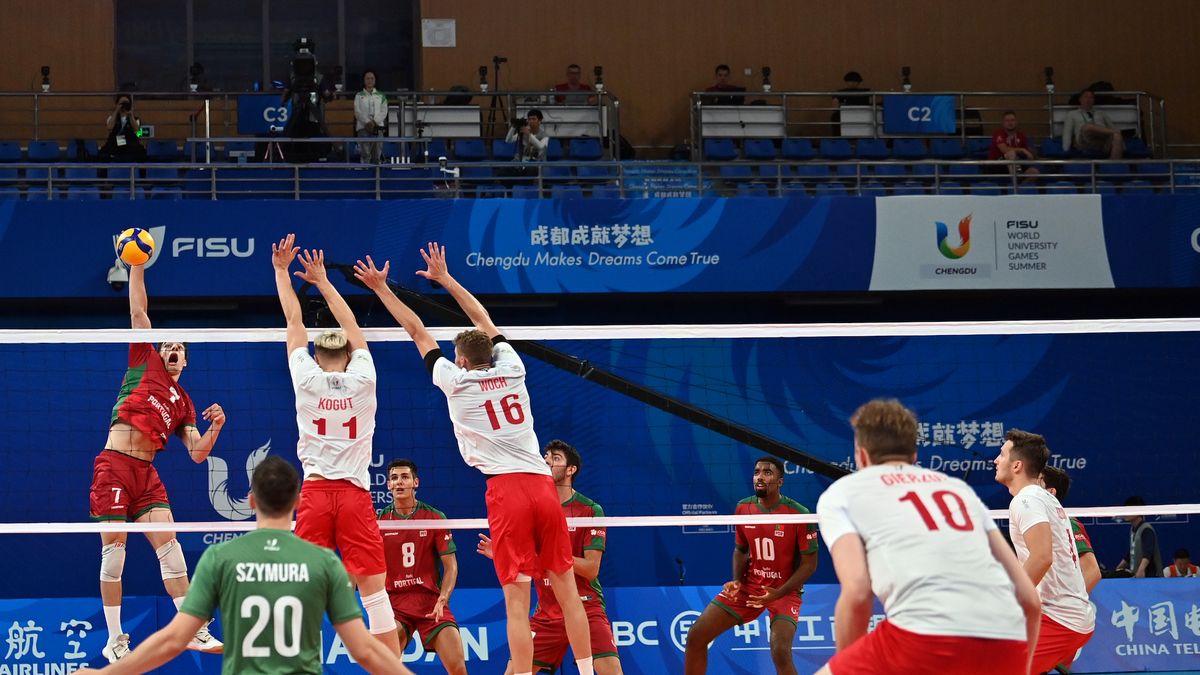 Getty Images / Jiumei Danzeng/China News Service/VCG / Na zdjęciu: polscy siatkarze na Uniwersjadzie
