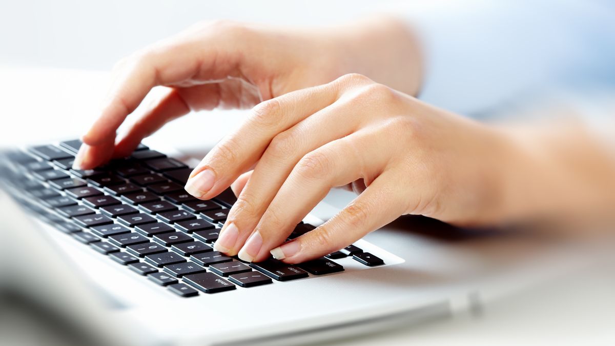 Oszuści manipulują ofiarami