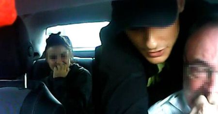 Brutalny atak na taksówkarza. Wyciągnął nóż i przystawił go kierowcy do gardła